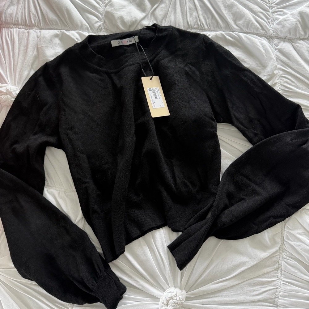Gab and Kate NWT black soft crew neck sweater long sleeve size s/m